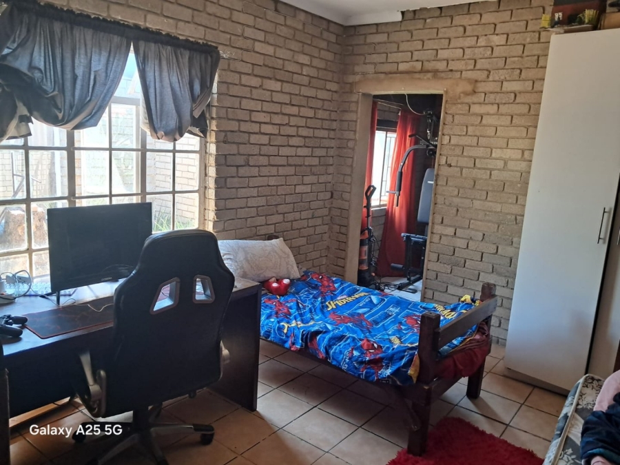 3 Bedroom Property for Sale in Oos Einde North West